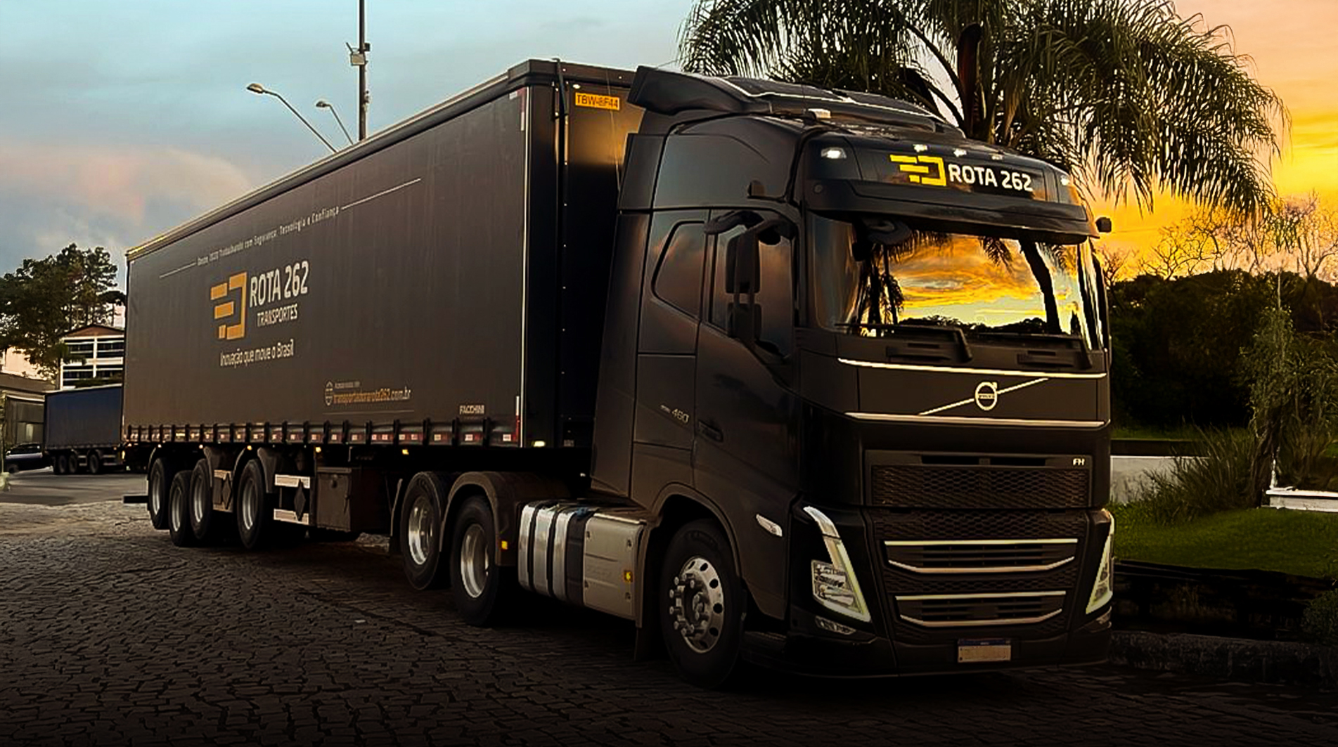 Transporte rodoviário de cargas com planejamento, segurança e eficiência